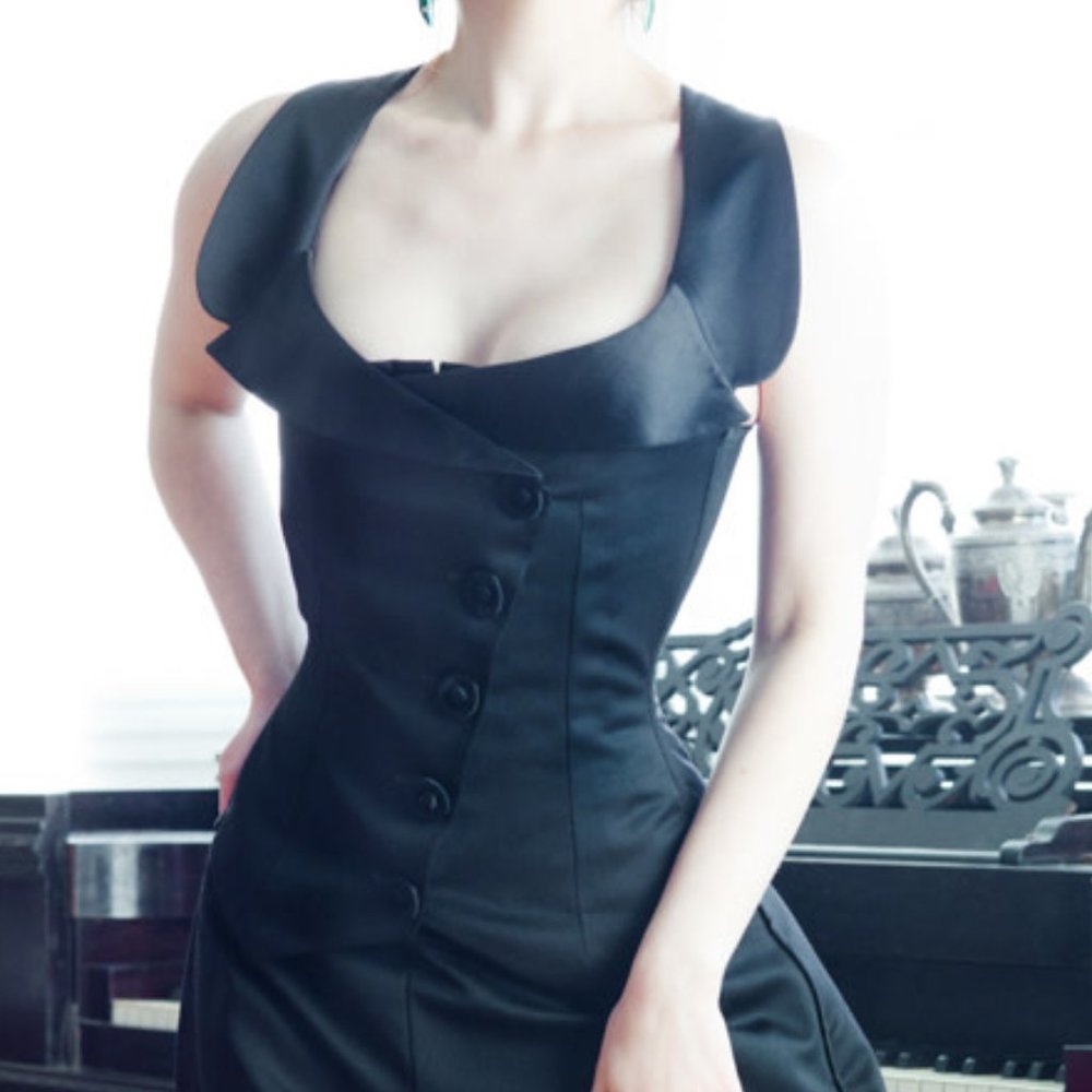 Dark Garden Bespoke Dietrich Overbust Corset (Med)